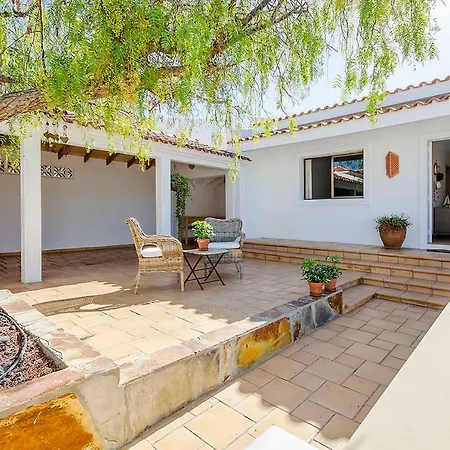 Luxe Villa *